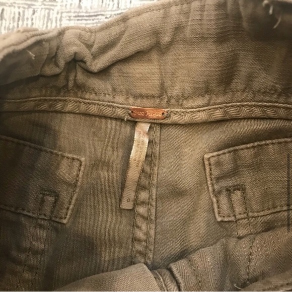 NWT Free People Stand-Off Beige Distressed Shorts - Picture 6 of 8